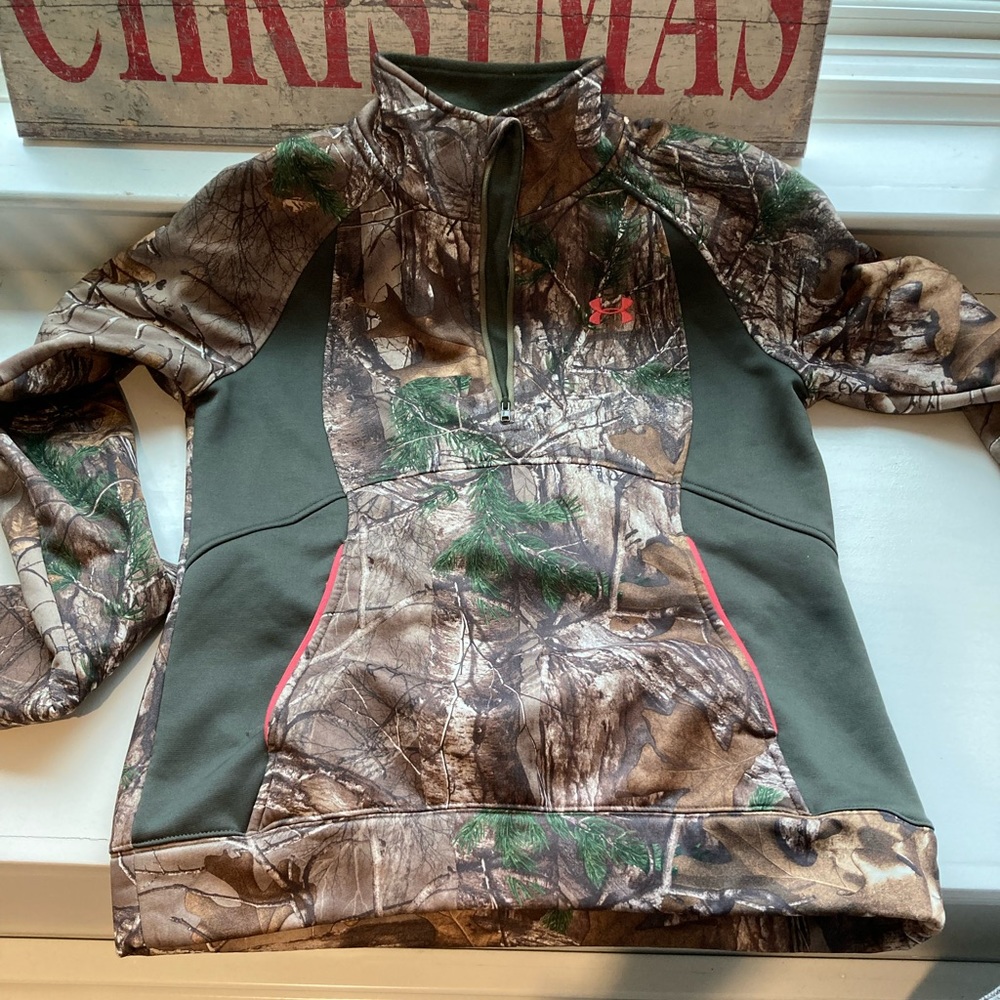 women’s under armour camo quarter zip